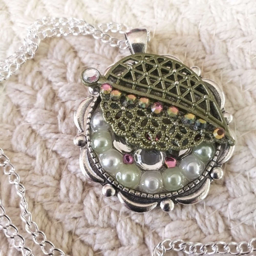 Leafy Handcrafted Necklace
